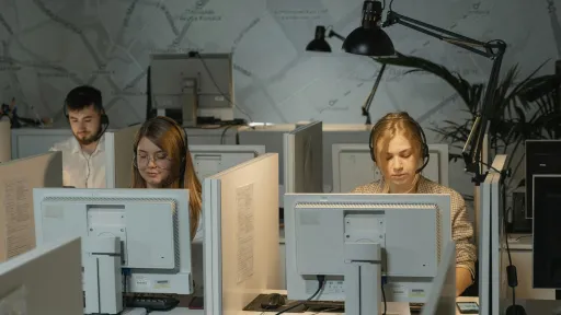 Call Center AI Solutions for Smarter Customer Conversations